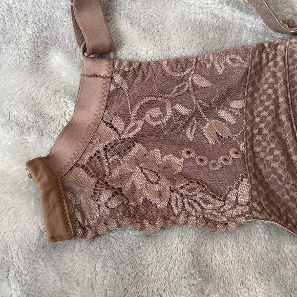 Fit Fully Yours Serena 32I lace full coverage bra with racer back clasp - Picture 6 of 12